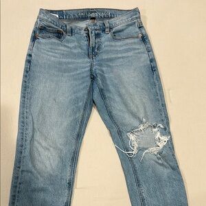 American Eagle Outfitters Women's Blue Distressed Jeans